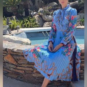 RUNWAY Dalia MacPhee Floral Blue Long Sleeve Floral Pleated Dress Medium M
